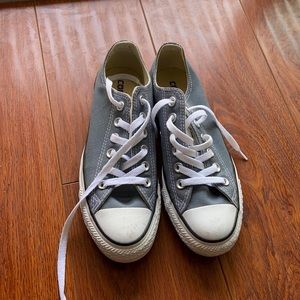 Converse Chuck Taylor low top sneaker